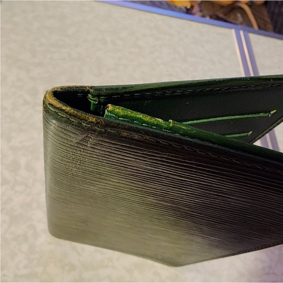 Vintage Green Epi Leather Louis Vuitton Wallet - Picture 11 of 15